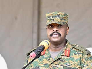 Uganda Genelkurmay Başkanı Kainerugaba, Türkiye ile askeri ilişkileri askıya aldı