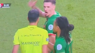 Amedsporlu Krasniqi hakeme küfür etti: F**k off...