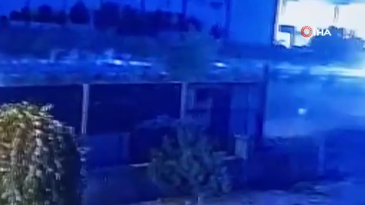 Nevşehir'de karşıdan karşıya koşarak geçmek istedi: Feci ölüm kamerada