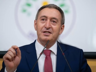 Tuncer Bakırhan: 250 metrekarelik konut üzerinden tartışma yürütüyorlar