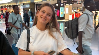 Pınar Altuğ kızı Su Atacan'ı Londra'ya yolladı