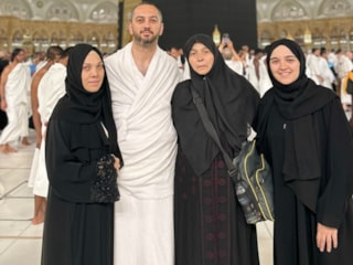 Kabe’de seccade tartışması Ünlüce ailesini 8 aydır Suudi Arabistan’da mahsur bıraktı