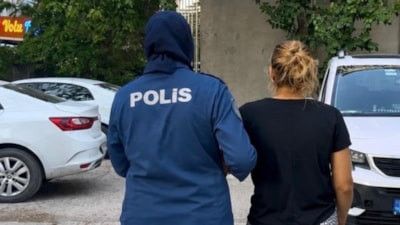 Kırıkkale'de firari kadın gizli bölmede yakalandı