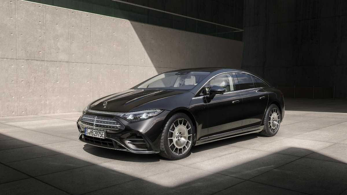 818 km menzilli yeni Mercedes-Benz EQS Türkiye’de satışa çıktı