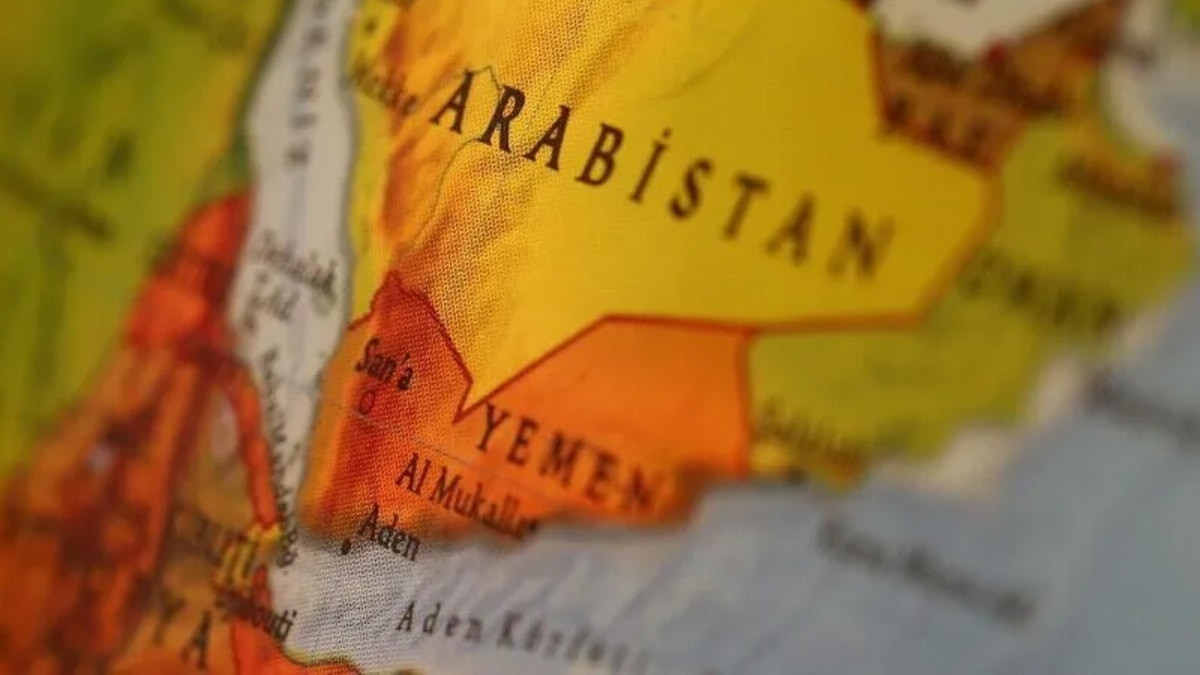 Yemen'de hükümet güçleri Taiz'deki stratejik tepeyi kontrol altına aldı