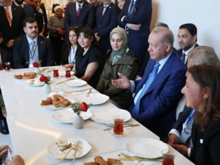 Cumhurbaşkanı Erdoğan'dan New York'ta sürpriz ziyaret: Erbakan'la anısını hatırlattı