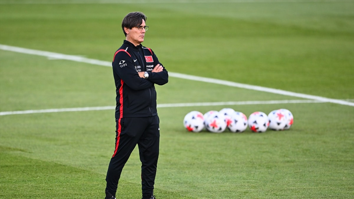Vincenzo Montella: Görevden alınabilirdim ama federasyon geleceğe baktı