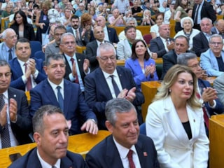 Yeni Parti, il ve ilçe başkanları için 19 maddelik taahhütname hazırladı