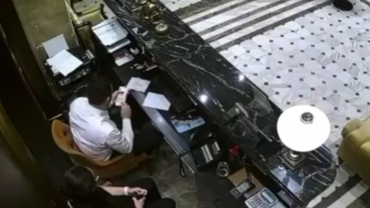 İstanbul'da otel çalışanlarından 50 milyon liralık vurgun: Paraları çaldıkları anlar kameraya yansıdı