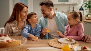 Araştırma ortaya çıkardı: Sevdiğiniz biriyle yemek yemek kan şekerine iyi geliyor