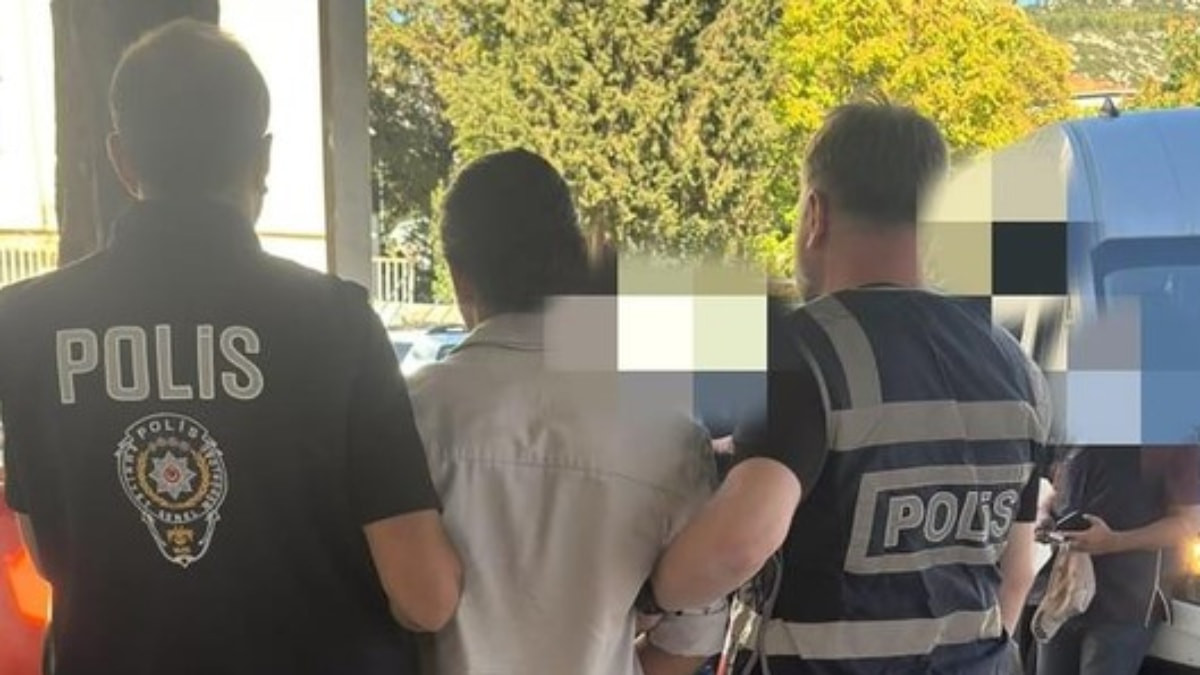 Muğla'da okul bahçesindeki Atatürk büstünü söken şüpheli tutuklandı