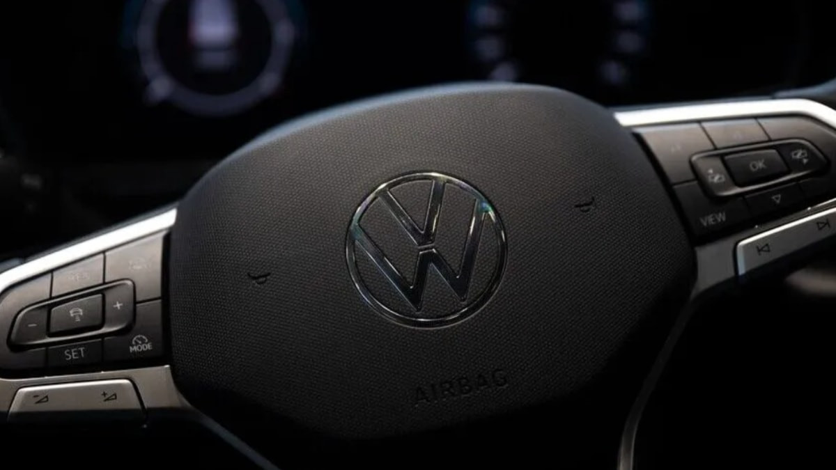 Direksiyon arızası riski: Volkswagen 2,8 milyon aracı geri çağırıyor