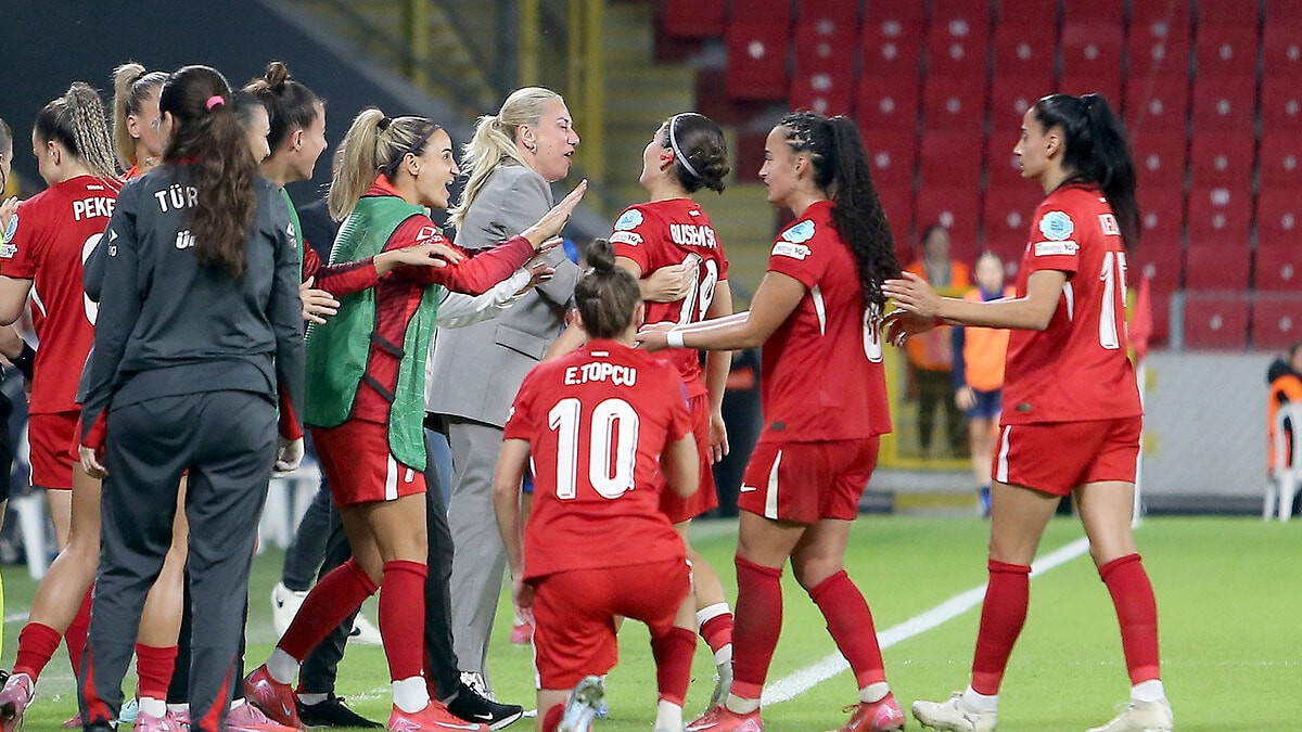 A Milli Kadın Futbol Takımı'nın aday kadrosu duyuruldu