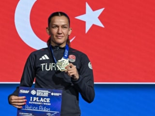 Hatice Akbaş ve Busenaz Sürmeneli, Avrupa şampiyonu oldu