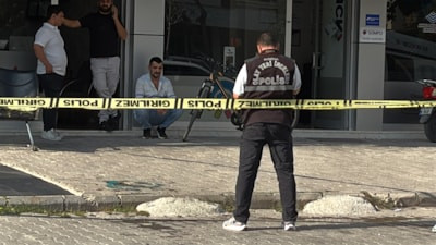 Aksaray'da 5. kattan düşen adam hayatını kaybetti