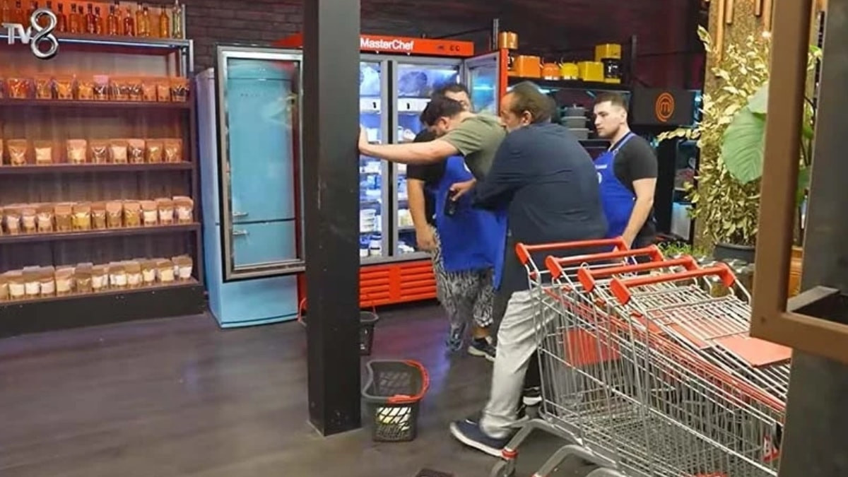 MasterChef’te yürekler ağza geldi! Mehmet Şef Heimlich manevrası yaptı