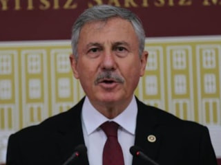 Selçuk Özdağ'dan Ahmet Davutoğlu'na sert sözler: Erdoğan'ın teklifini açıkladı
