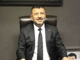 Yeni Partili Veli Ağbaba hastaneye kaldırıldı