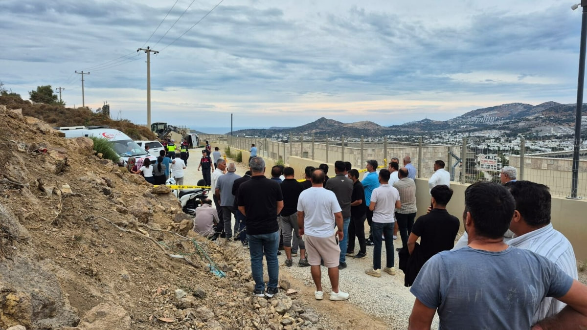 Muğla'da 15 yaşındaki çocuk sürdüğü minibüsle yaptığı kazada can verdi
