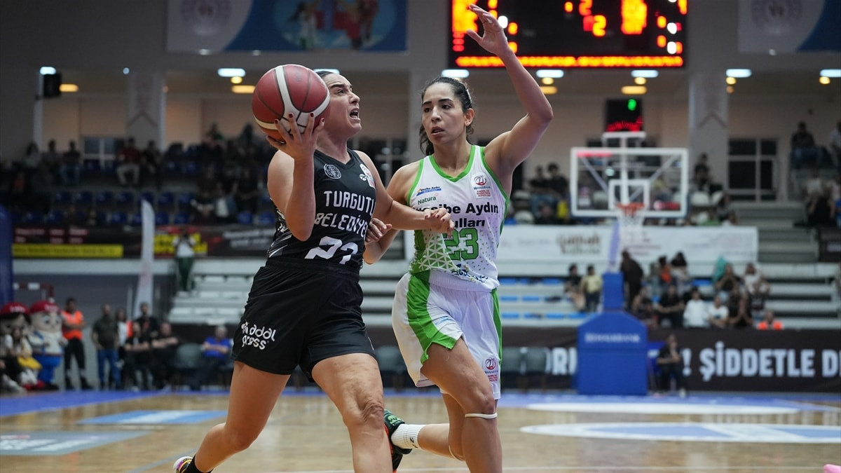 Nesibe Aydın Okulları, Turgutlu Belediyespor'u rahat geçti