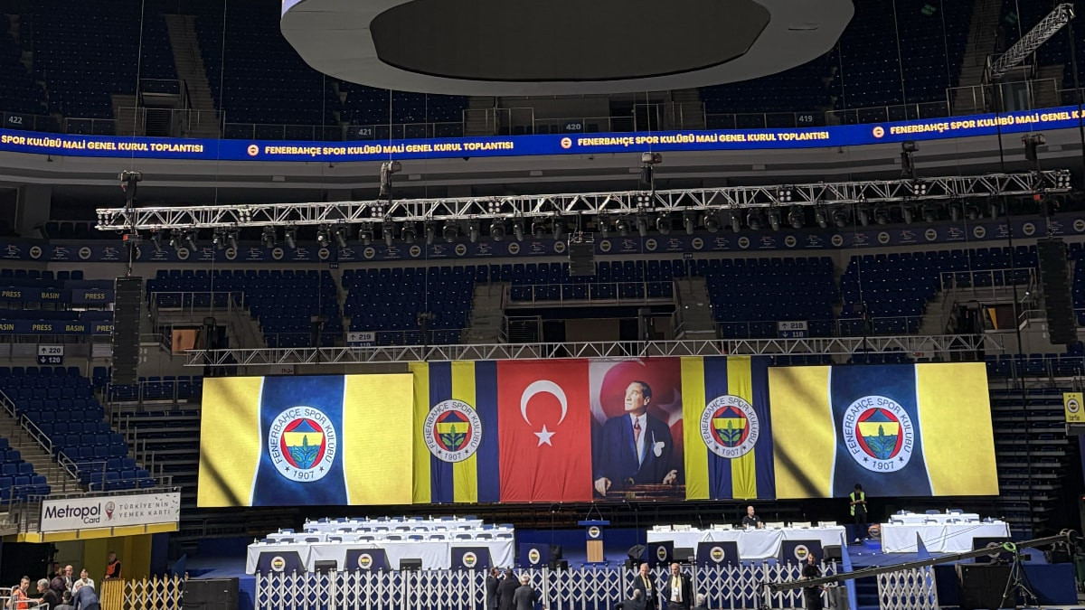 Fenerbahçe'de Sadettin Saran ve yönetimi ibra edildi