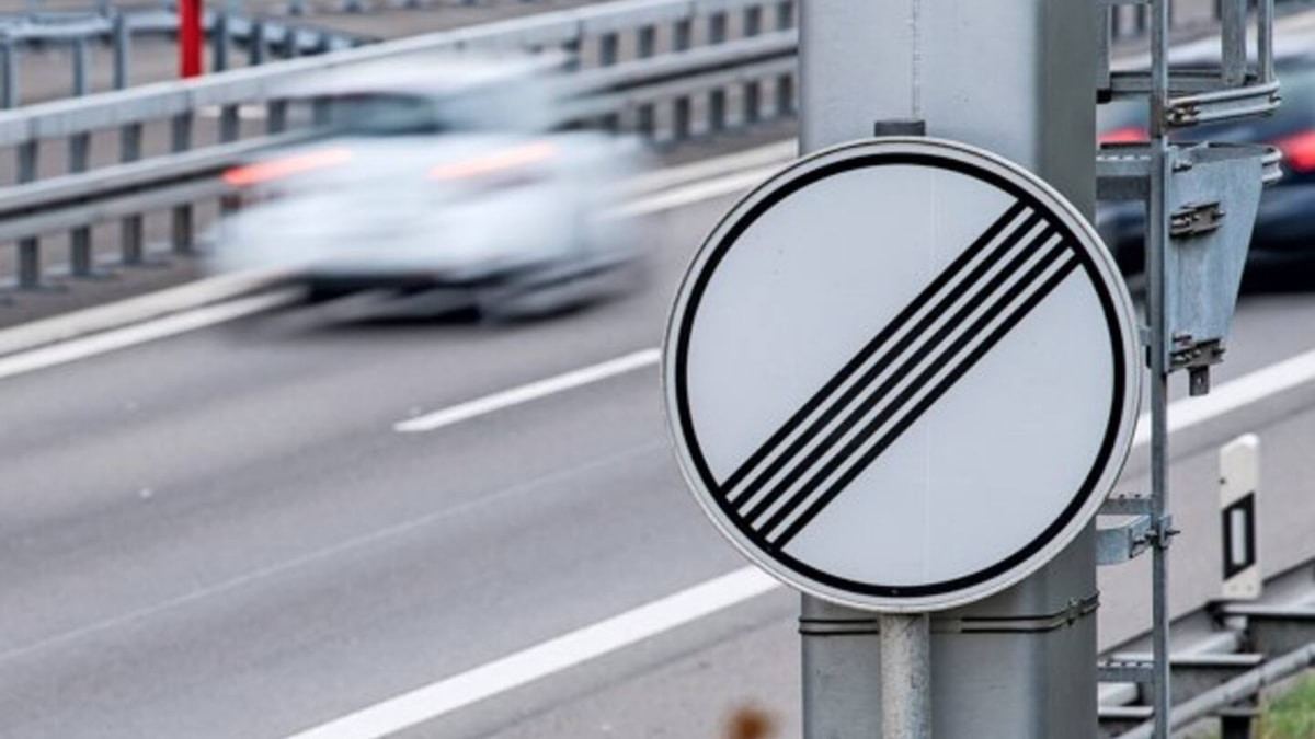 Trafikte 5 çizgili tabela: Bakın ne anlama geliyor