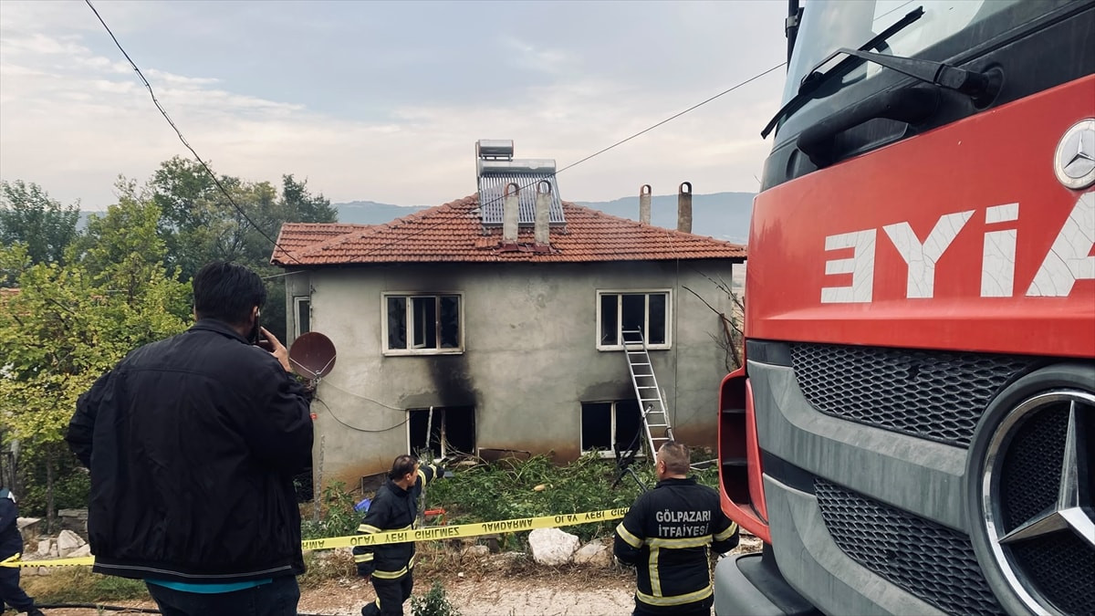 Bilecik'te baca kaynaklı yangında baba ile kızı hayatını kaybetti: Yangına müdahale için eve geri girmişler
