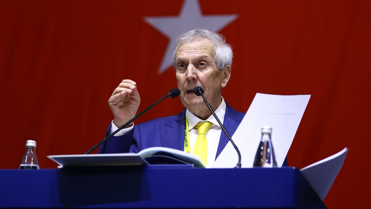 Aziz Yıldırım: Fenerbahçe, bütün takımlardan daha fazla vergi ödemiştir
