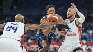 Fenerbahçe sezona Bahçeşehir Koleji mağlubiyetiyle girdi