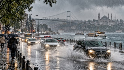 İstanbul için yeni uyarı: İkinci dalga gece bu ilçeleri vuracak
