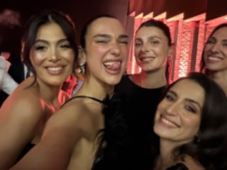 Dua Lipa katıldığı düğünde Arnavut dansı yaptı