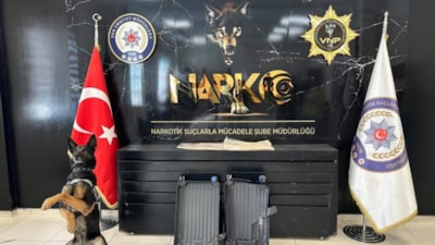 Van'da havalimanında 2 kilo 100 gram uyuşturucu madde ele geçirildi