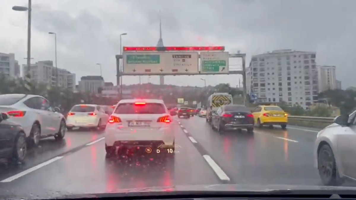 İstanbul'da sabah trafiği yeniden yükseldi: Yoğunluk yüzde 76'ya çıktı