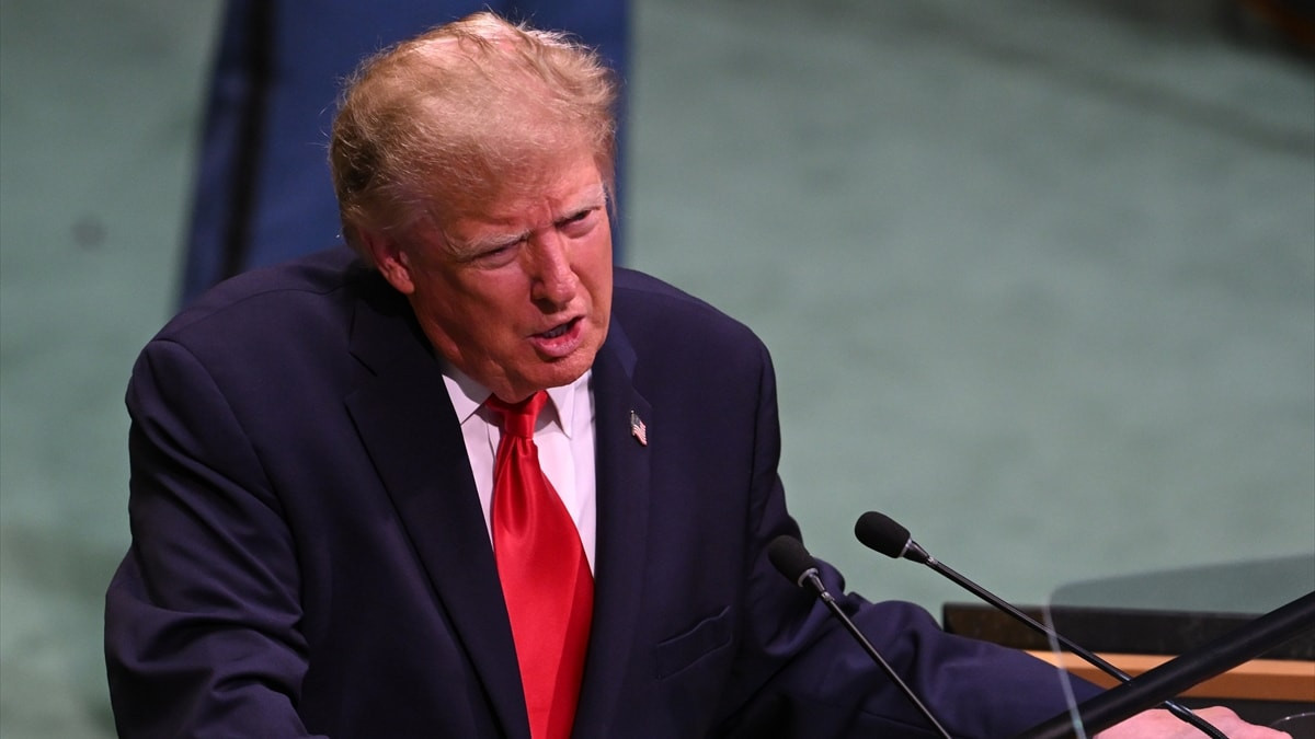 Donald Trump, İran'a yaptırımların hafifletileceği iddialarını yalanladı