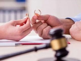 Anayasa Mahkemesi'nden süresiz nafaka kararı: 'Süresiz olarak' ibaresi iptal edildi