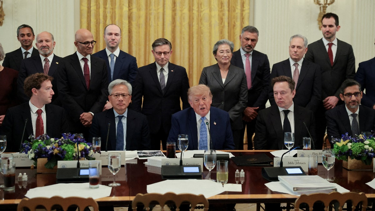 ABD Başkanı Trump yapay zeka terimini değiştiren kararnameyi imzaladı