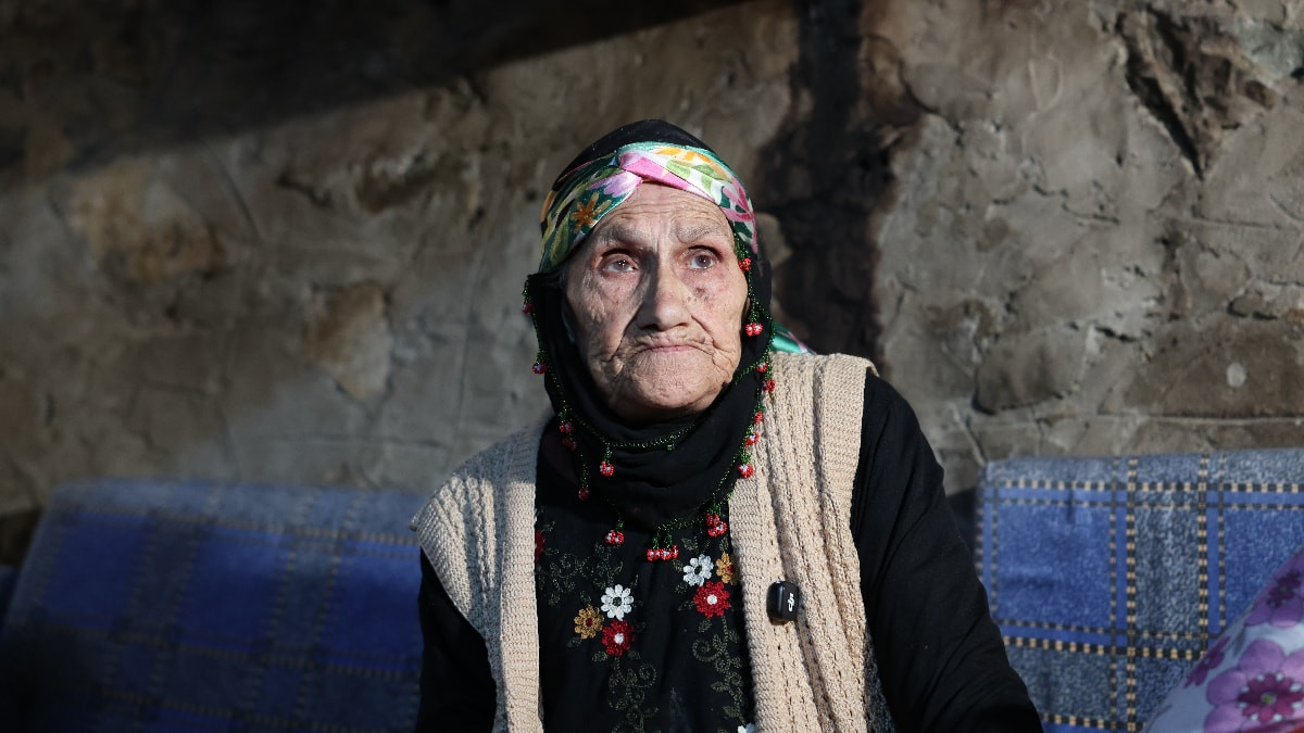 Rize'de 109 yaşındaki kadına yaylada sağlık muayenesi yapıldı