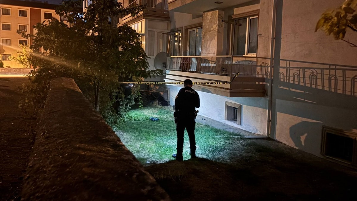 Erzincan’da 4. kattan düşen 77 yaşındaki kadın hayatını kaybetti