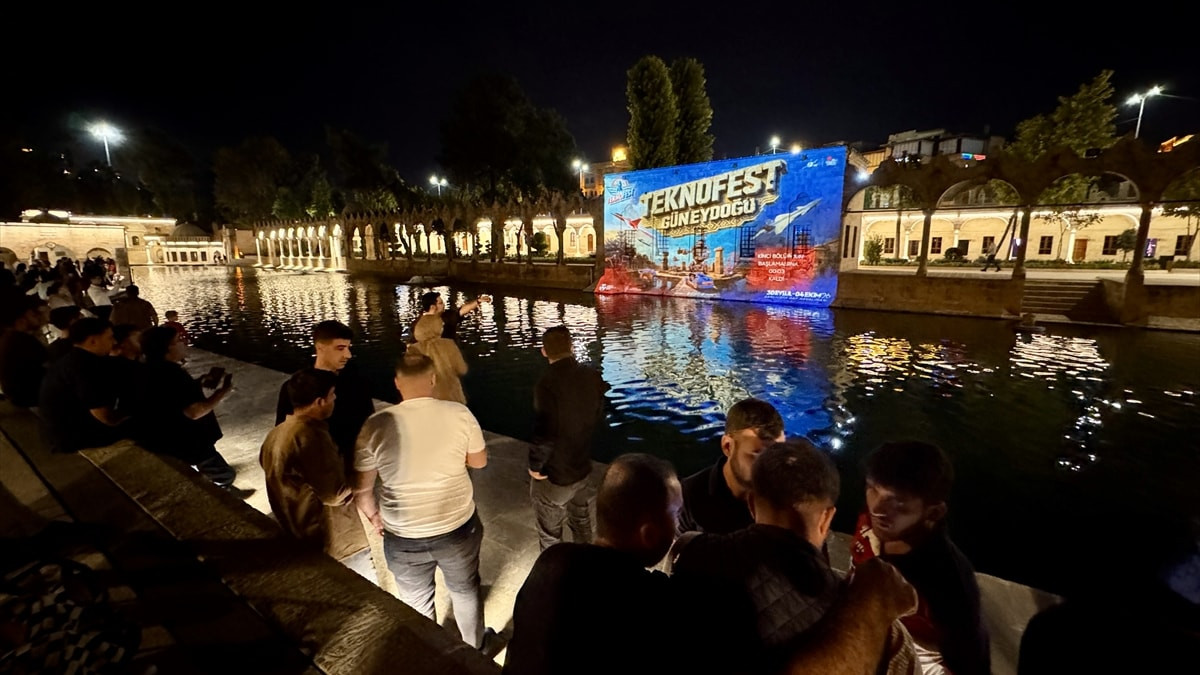 Balıklıgöl'ün taşlarında TEKNOFEST hikayesi ışıkla hayat buldu