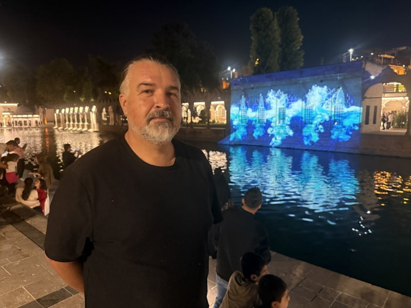 Balıklıgöl'deki Işıkla Ateş Arasında Gösterisi: TEKNOFEST Güneydoğu ile Görsel Şölen