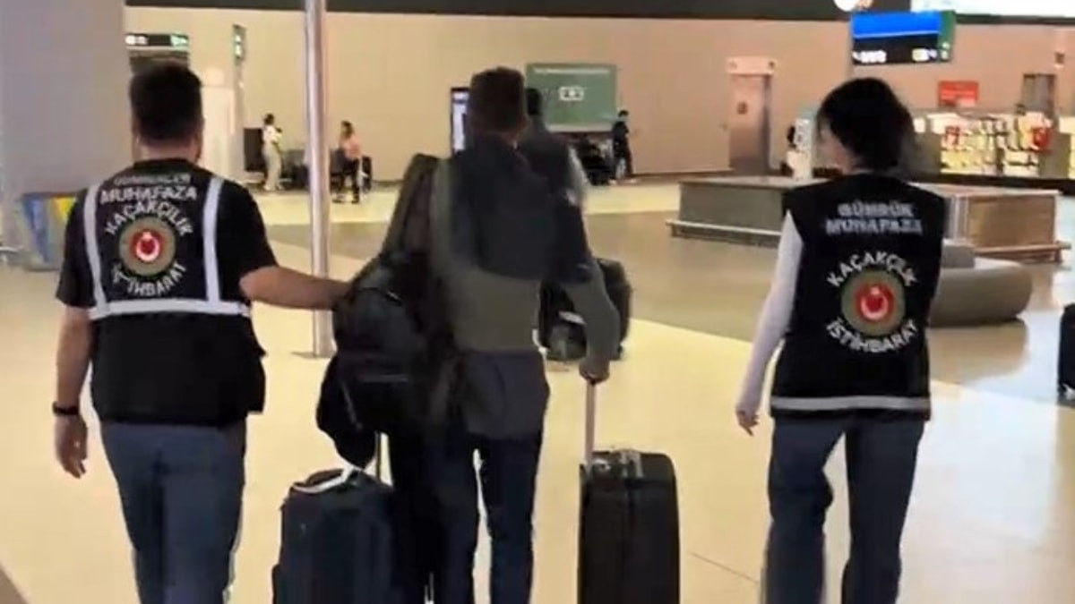 İstanbul Havalimanı'nda uyuşturucu operasyonu: 34 kilo 400 gram kokain ele geçirildi
