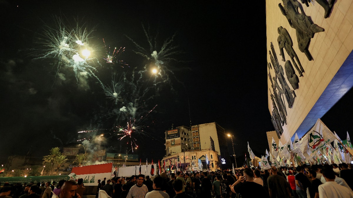 ABD Irak'tan çekildi: İşgalin bitişi havai fişeklerle kutlandı
