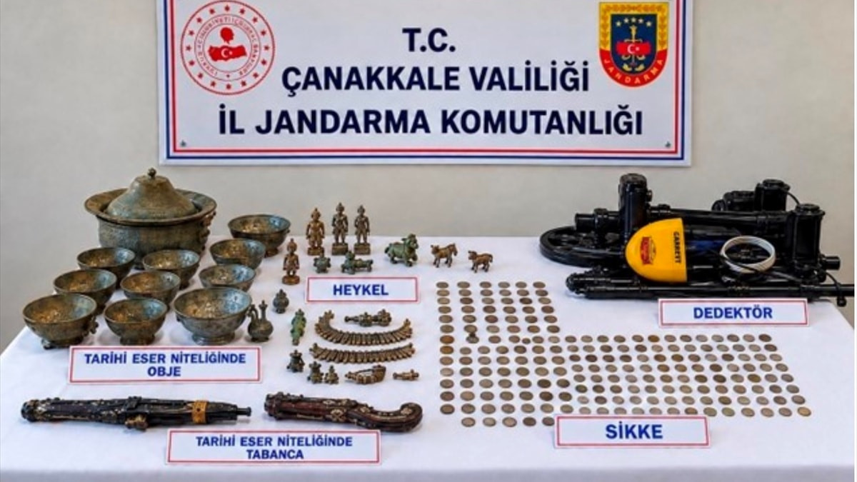 Çanakkale'de Helenistik ve Roma dönemine ait 179 sikke ele geçirildi