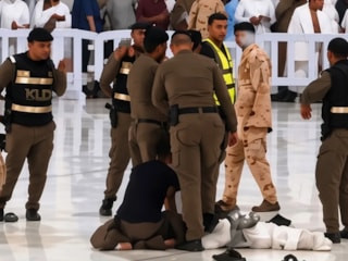 Kabe'de canlı bomba paniği: Şüpheli gözaltına alındı