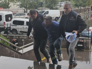 Tekirdağ'da Türk bayrağı üzerinde provokasyon içerikler üreten şahıs tutuklandı