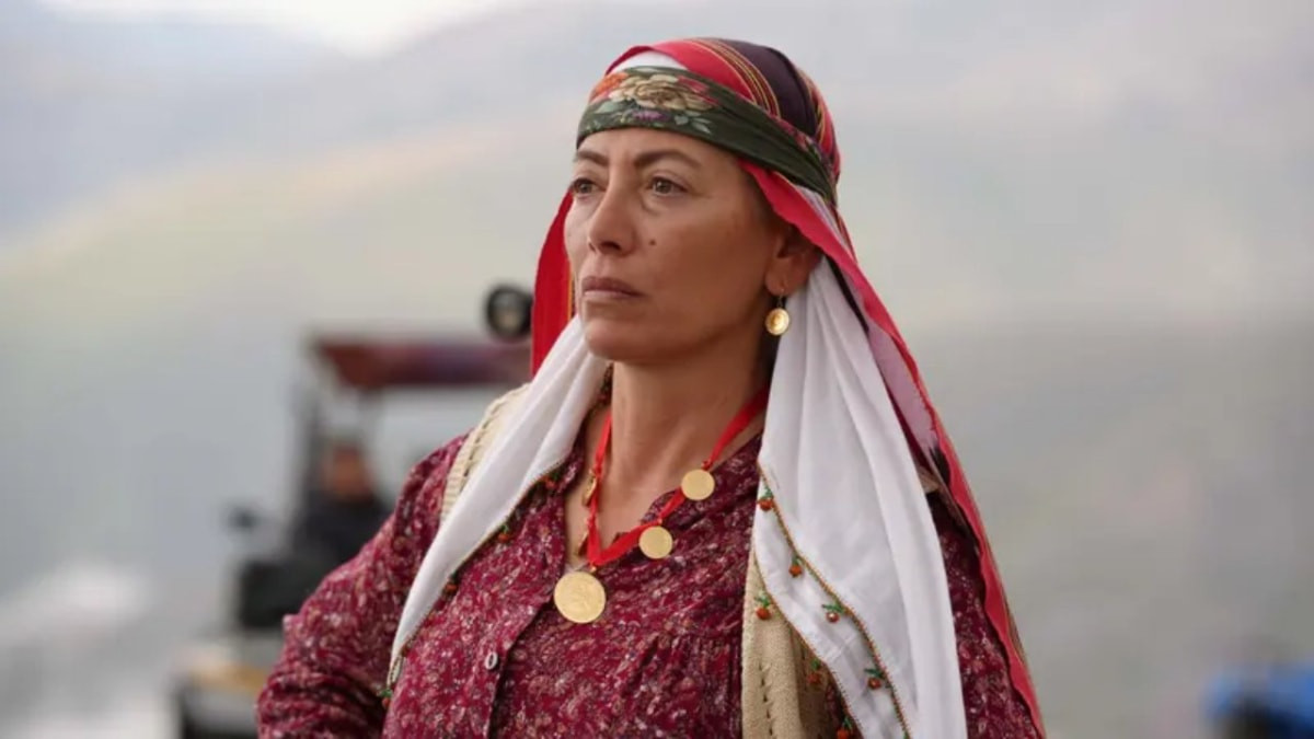 Taşacak Bu Deniz'in "Emriye Hala"sı bakın kimin öz halası çıktı! Yeğeni Survivor'da...