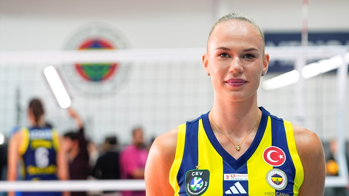 Fenerbahçeli voleybolcular Gizem Örge ile Fedorovtseva, takımın gücüne güveniyor