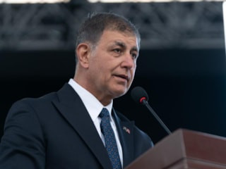 Cemil Tugay, Atatürkçü Düşünce Derneği üyeliğinden ayrıldı