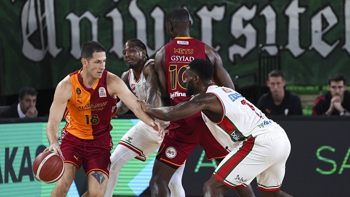 Karşıyaka, Galatasaray'ı uzatmalarda mağlup etti