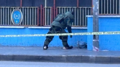 Gaziantep İl Emniyet Müdürlüğü önündeki şüpheli paketten çöp çıktı